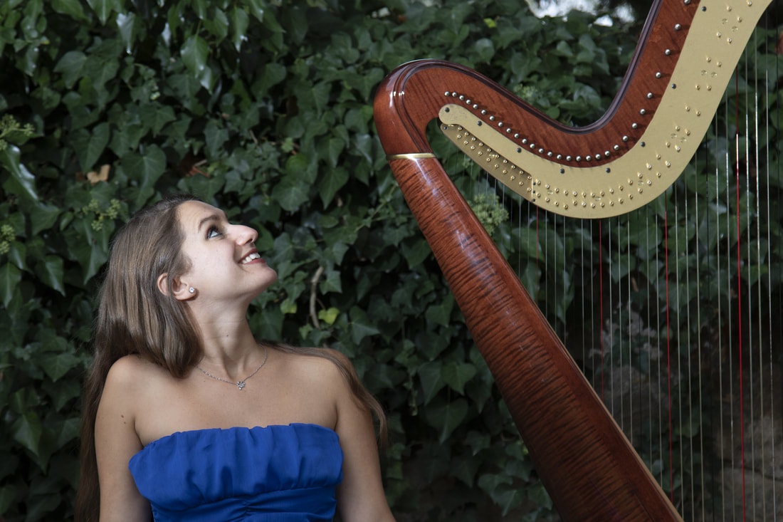 San Francisco Harpist Eleonora